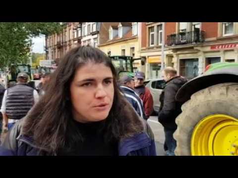 Sarreguemines : les agriculteurs sont arrivés devant la sous-préfecture