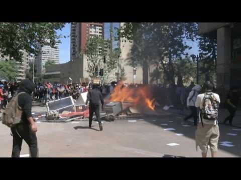 Protests continue in Chile's capital