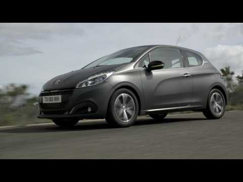 The new Peugeot 208 in Ice Silver Preview