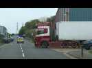 Lorry that contained 39 bodies leaves Essex industrial park - Label : AFPTV - First images - Category : News