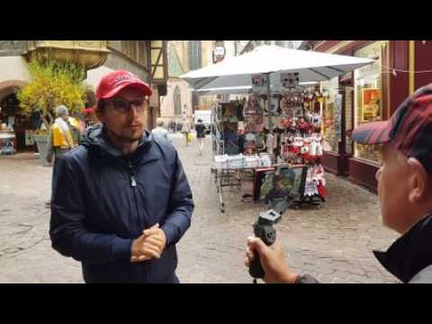 Lorànt Deutsch en tournage à Colmar pour son émission A toute berzinge! diffusée sur YouTube