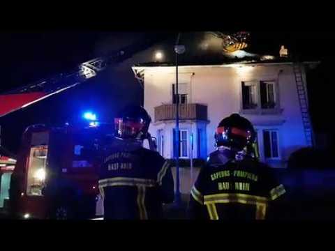 Une maison en feu à Pfastatt