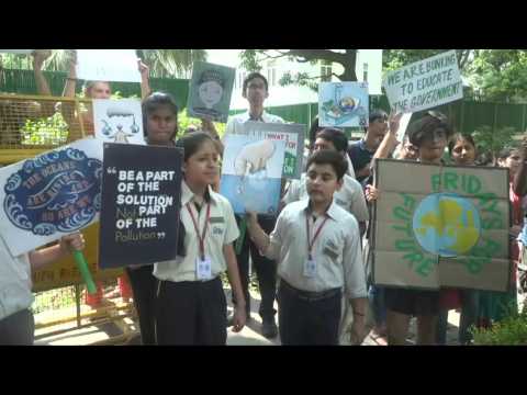 Fridays for Future: Children in India take part in climate protest