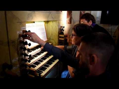 L'orgue de l'Eglise Saint-Jacques de Lunéville, fait chauffer les tuyaux pour un concert