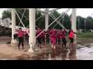 Flash-mob pour Octobre rose à Saint-Dié-des-Vosges