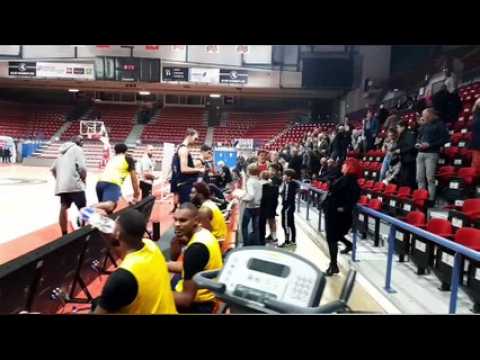 Les basketteurs du SLUC Nancy à la rencontre de leurs supporters