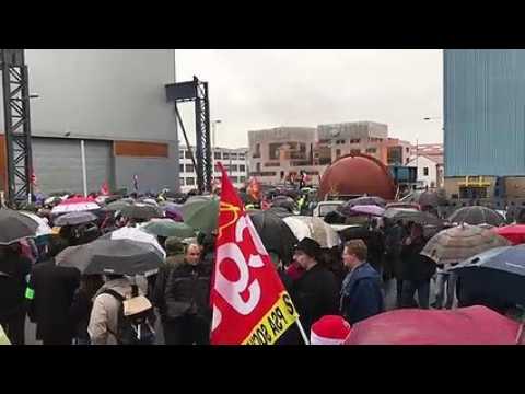 Les deux cortèges se rejoignent