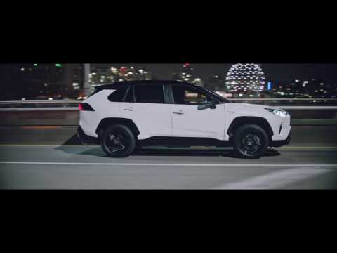 Toyota RAV4 Night Driving in the city