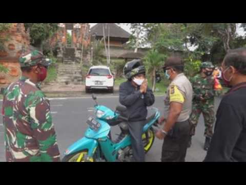 Indonesian gov't continues to enforce mandatory mask-wearing protocol