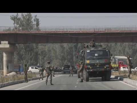 Attack in Kashmir leaves 2 police officers dead