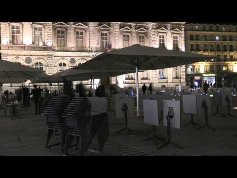 In Lyon, terraces empty before curfew at 9 p.m.