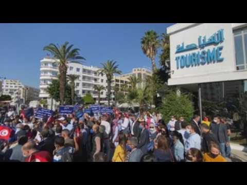 Tunisian travel agencies protest against lack of government aid