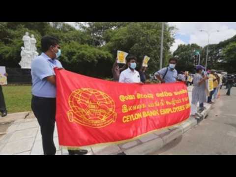 Protests continue in Sri Lanka against pro-president constitutional amendment