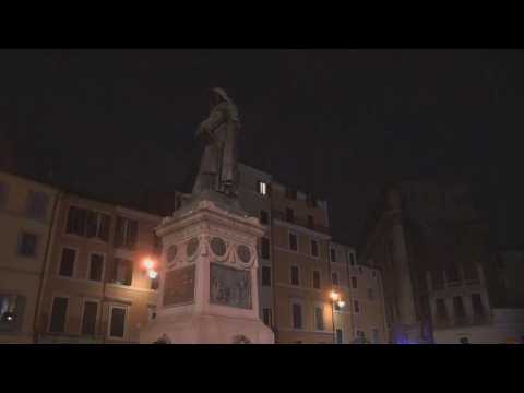 Restaurants in Rome protest COVID-19 curfew