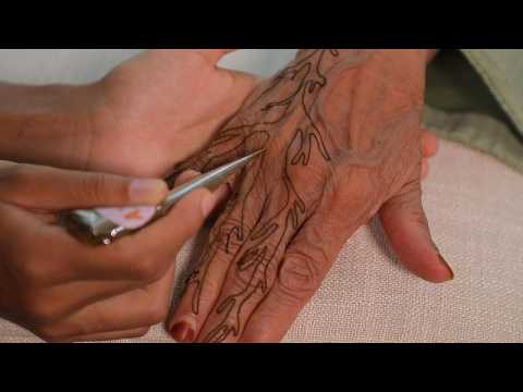 Emirati henna artist launches natural henna brand & rolls out 'risqué' designs