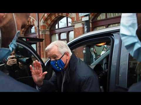 Michel Barnier arrives in London for last round of Brexit talks