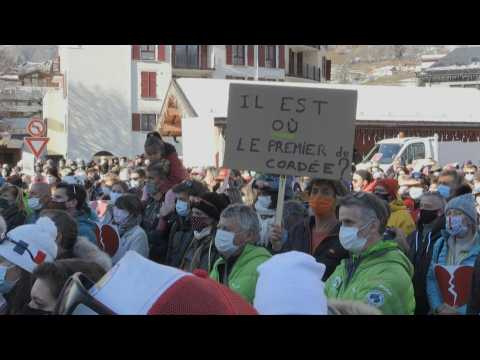 French ski resorts in meltdown over "unjustifiable" festive season closure