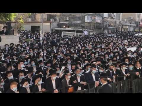 Crowd bids final farewell to Rabbi Aharon Hadash in Jerusalem