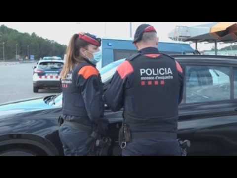 Police checkpoints in Barcelona to keep residents from leaving region