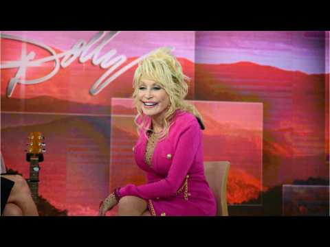 Dolly Parton Donated One Million Dollars For Covid Research