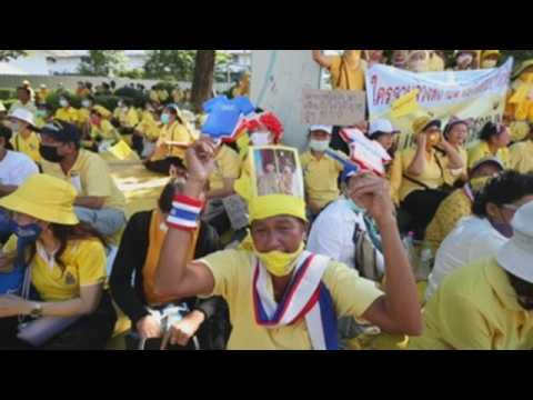 Thai royalists rally outside parliament as MPs meet to vote on charter amendment