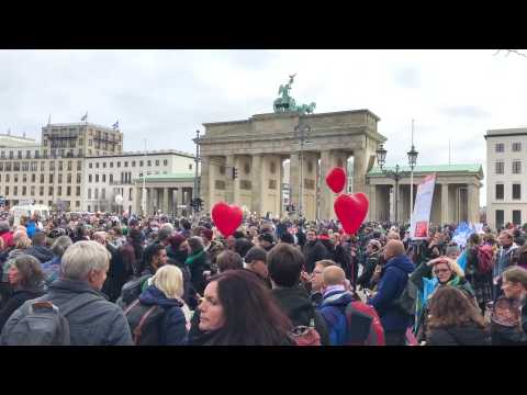 Thousands protest against virus restrictions in Berlin