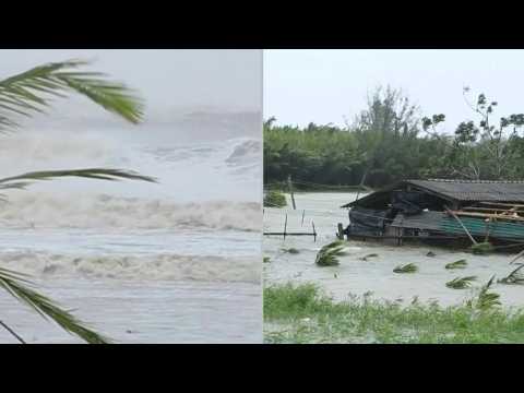 Vietnam: Strong waves, winds, flooding ahead of Typhoon Molave landfall