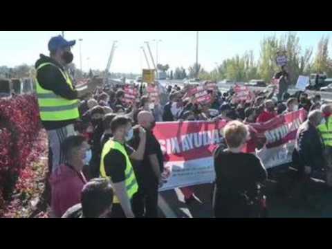 Bar, restaurant workers and owners protest in Granada, Spain