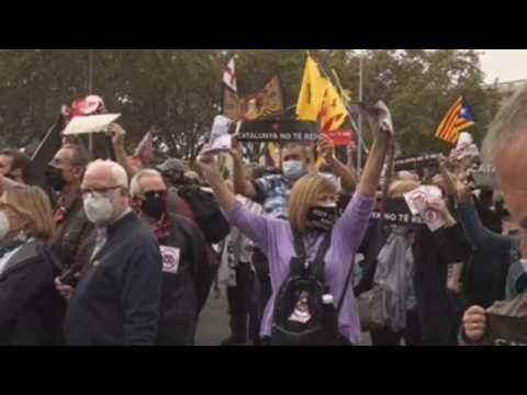 Separatists in Catalonia protest against King Felipe VI