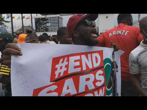 Dozens of protesters in Lagos call for the dissolution of the Anti-Theft Brigade