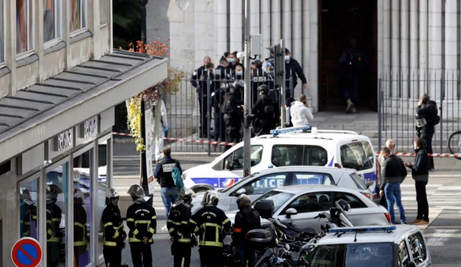 Attentat à Nice : une attaque au couteau fait au moins 3 morts dans l'église Notre-Dame (Maxppp)