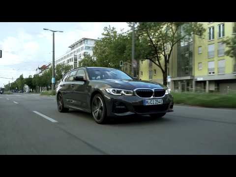 BMW 330e Touring Plug-in Hybrid Driving Video