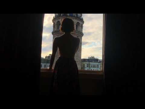 Normale (Normal) - MFF Women's Empowerment
