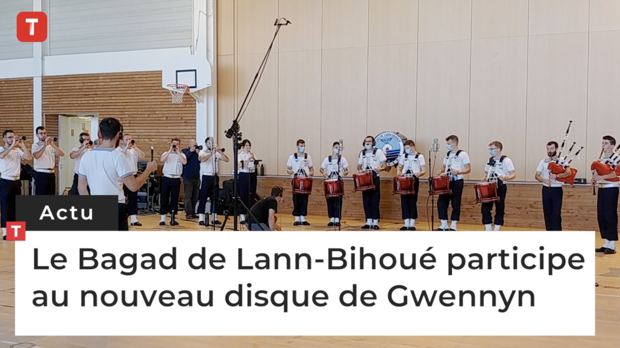 Le Bagad de Lann-Bihoué participe au nouveau disque de Gwennyn (Le Télégramme)