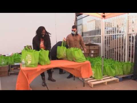 New York's market gives away 5,000 tons of food ahead of Thanksgiving
