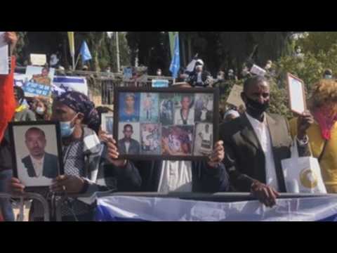 Israelis of Ethiopian origin march in Jerusalem to request the transfer of their relatives