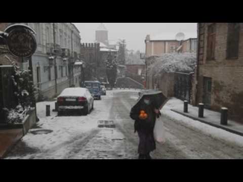 Blanket of snow continues to cover Tbilisi