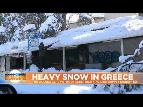 Heavy snowstorm in Greece leaves thousands without electricity