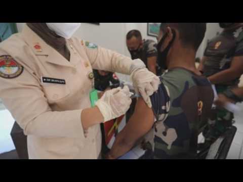 Indonesia begins COVID-19 vaccination for military personnel