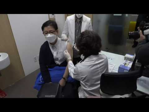 South Korea starts coronavirus vaccination campaign