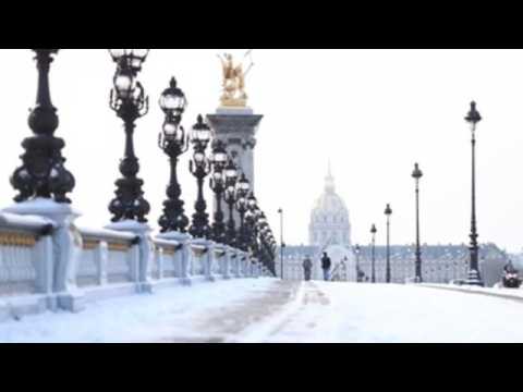 Paris blanketed in snow as cold snap hits northern France
