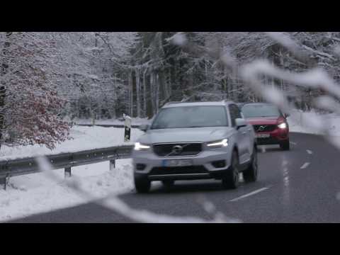 Volvo XC40 Range models Driving video