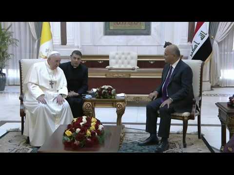 Pope meets with Iraqi President Barham Saleh at presidential palace