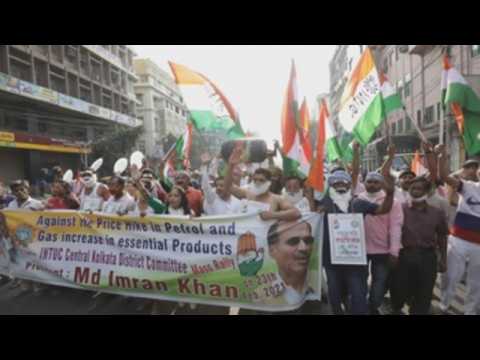 Protest against fuel price hike in Indian city of Kolkata