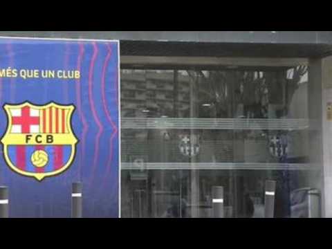 Police continue to search Barça offices