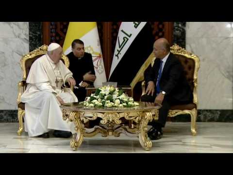 Iraqi President bids farewell to Pope Francis at Baghdad airport