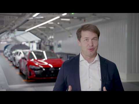 Audi e-tron GT Böllinger Höfe - Interview Julius Seebach