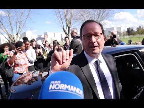 François Hollande dans un lycée de Val-de-Reuil (Eure)