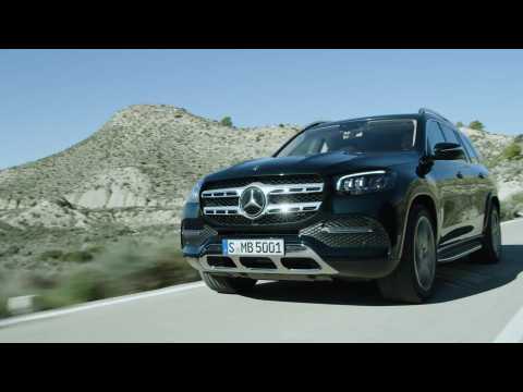 The new Mercedes-Benz GLS Driving Video