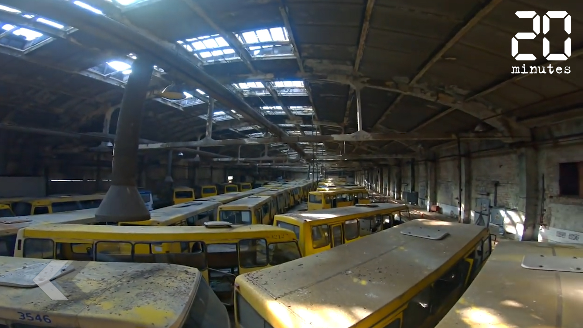 Le Rewind: Le mystère des bus abandonnés en Ukraine